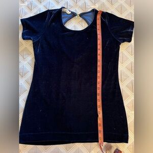 Chic Navy Velvet Women's Short Sleeve Top